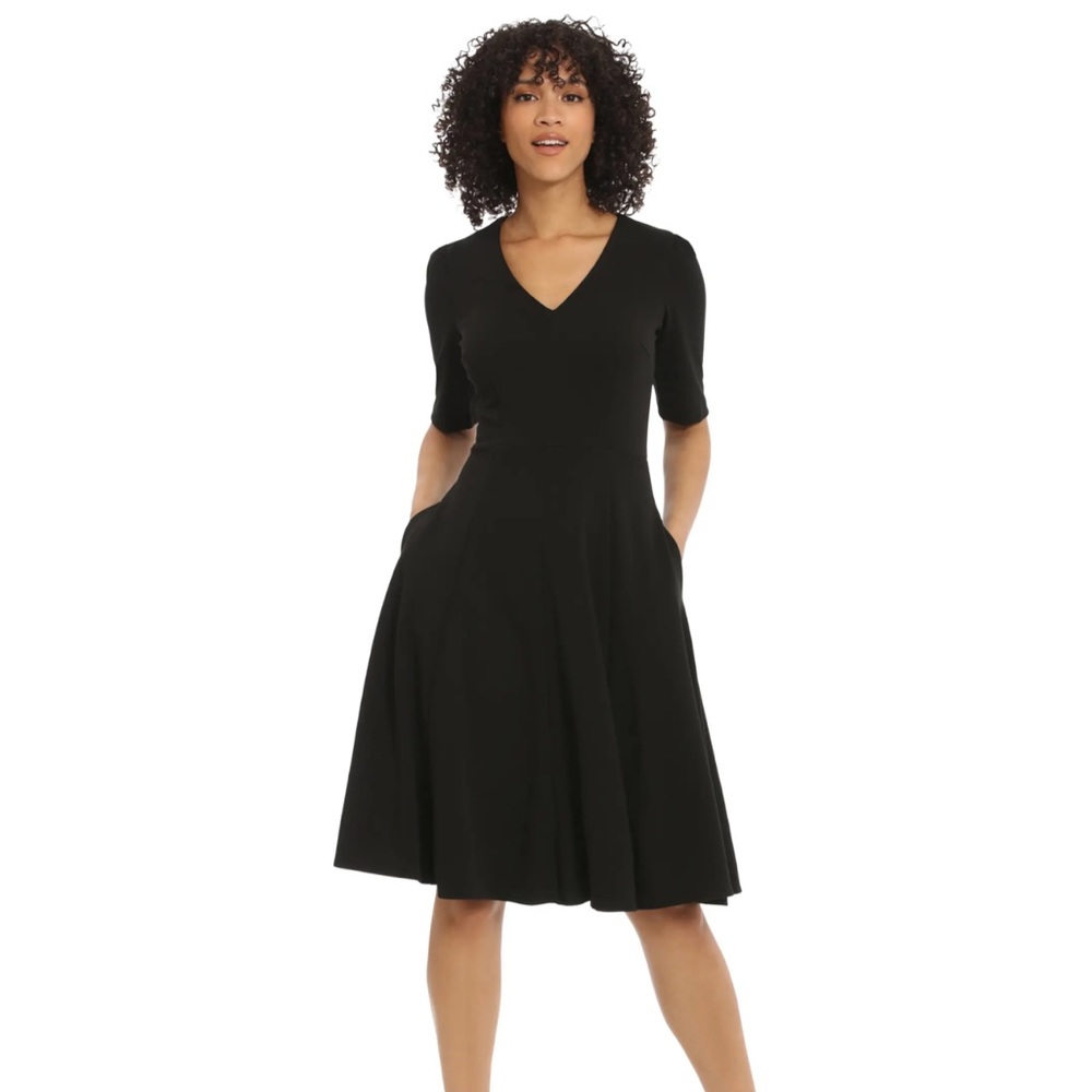 Donna Morgan V-Neck Fit & Flare Dress with Pockets Size 4